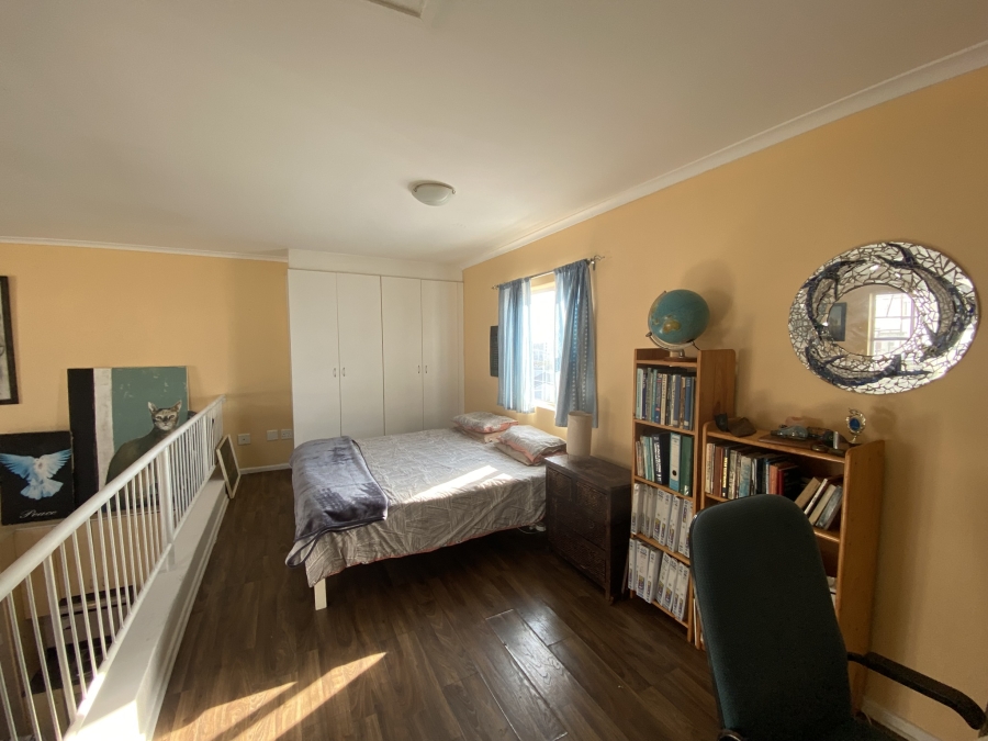 2 Bedroom Property for Sale in Muizenberg Western Cape